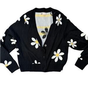 SO Daisy Print Button Front Cardigan Sweater Size Large Black Floral Daisy